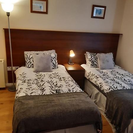 24 Beds In Carrick On Shannon Экстерьер фото