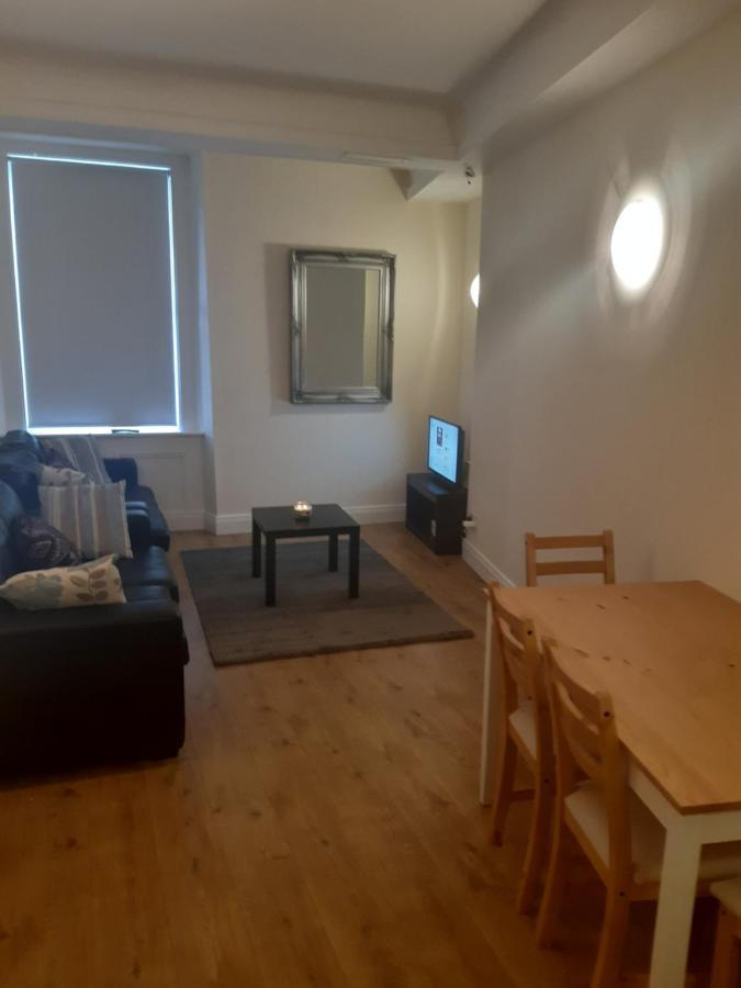 24 Beds In Carrick On Shannon Экстерьер фото