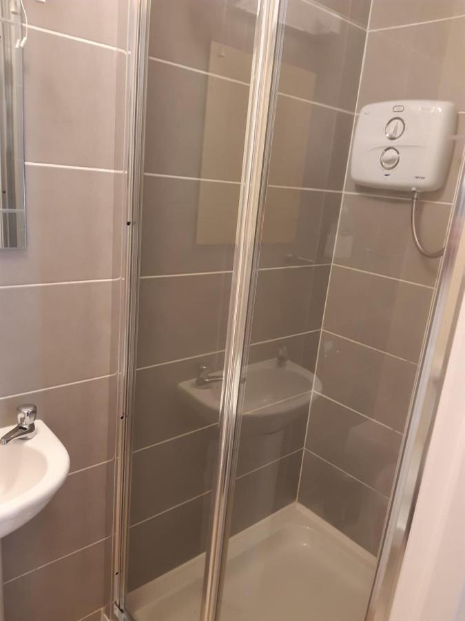 24 Beds In Carrick On Shannon Экстерьер фото