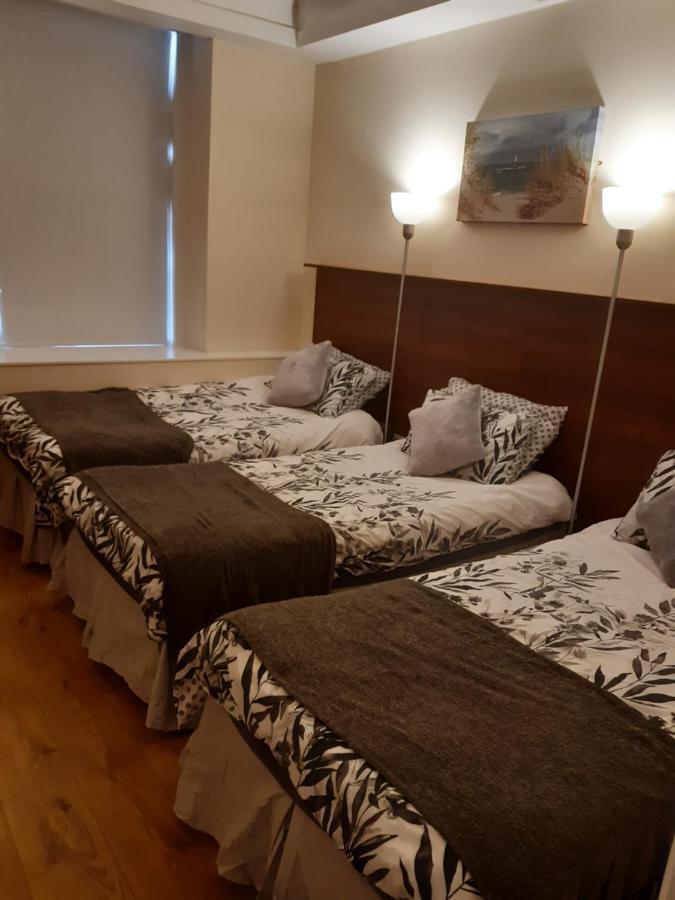 24 Beds In Carrick On Shannon Экстерьер фото