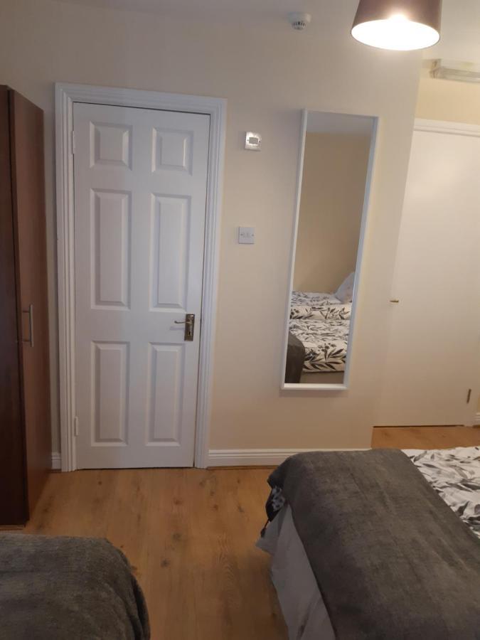 24 Beds In Carrick On Shannon Экстерьер фото